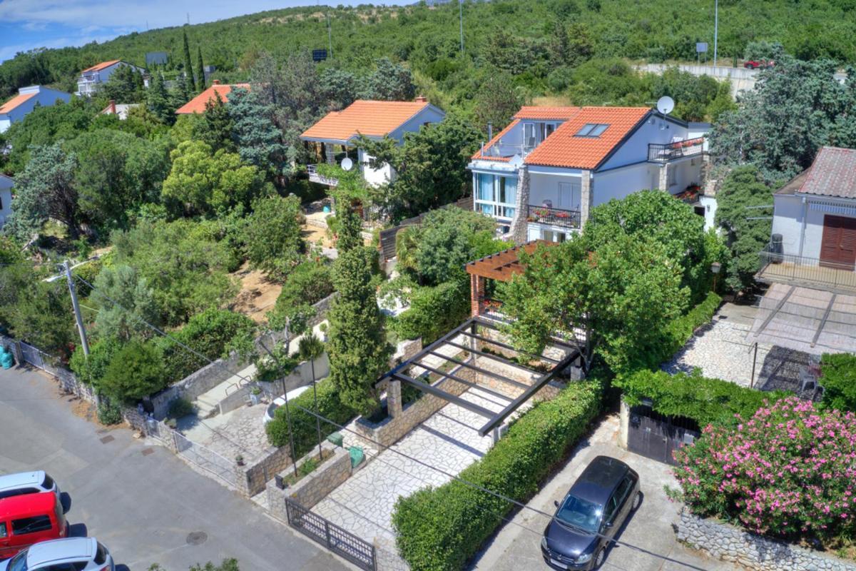 Cvrk Family House Novi Vinodolski Exteriör bild